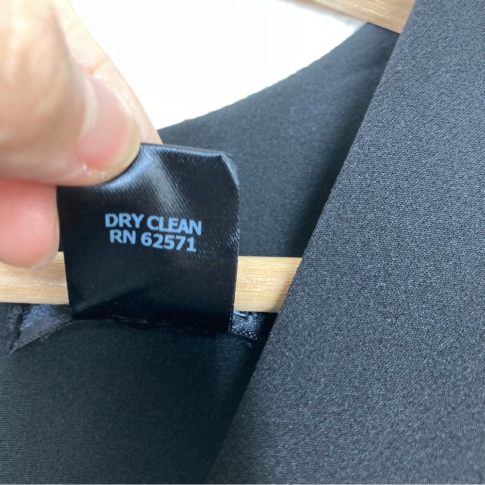 Aqua Women's Black Sleeve Less Mini Dress Small Deep V Neck Ruffled Skirt - Picture 13 of 14